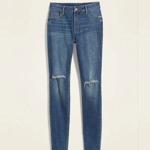 NWT Sz 12 Old Navy High Rise Rockstar Super Skinny rip knee jeans